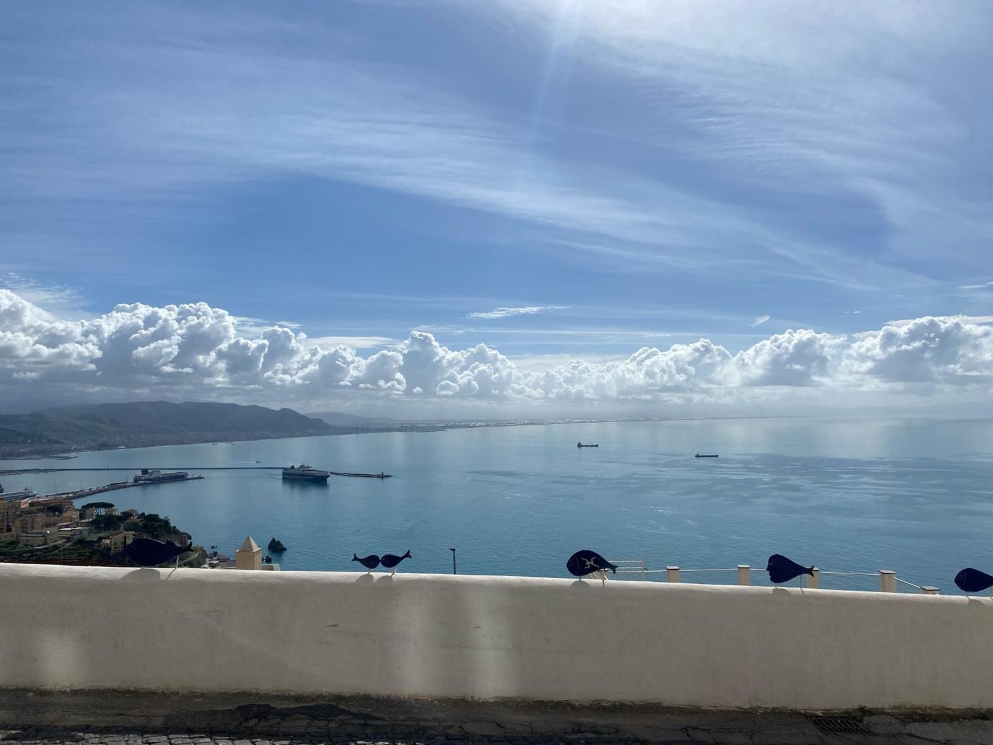 Casa Vacanza: The Wind Rose Vietri Bagian luar foto